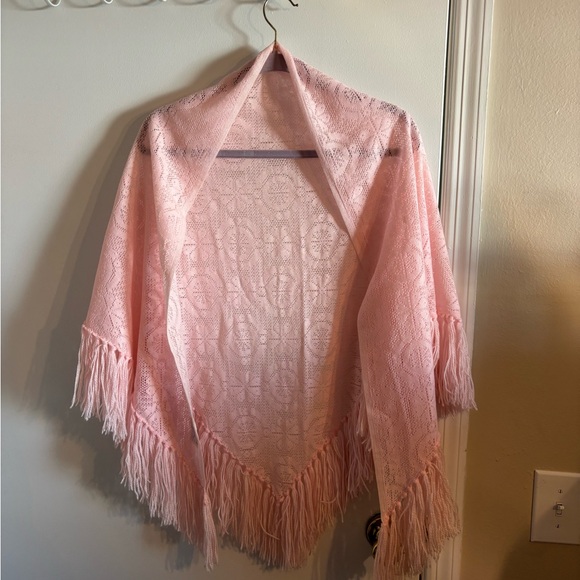 Morly Sweaters - Vintage 70s Crocheted, Fringed Women's Shawl